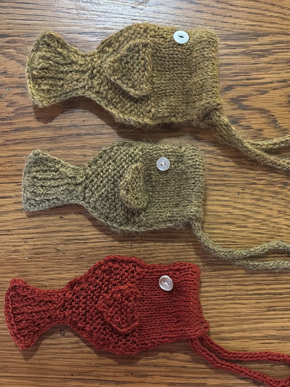 Knitted Fish Pouch